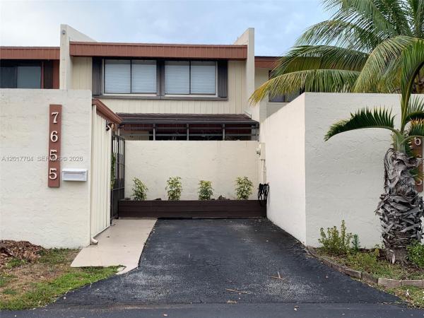 7655 SW 106th Ave, Unincorporated Dade County, Florida 33173, image 1