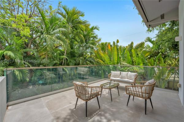 Bay Heights, 10 Samana Dr, Miami, Florida 33133, image 3