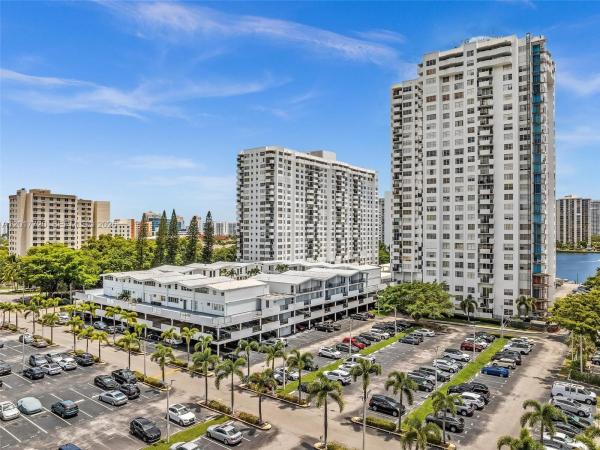 Commodore Plaza Century, 2780 NE 183rd St #302, Aventura, Florida 33160, image 1