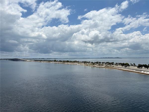 175 SE 25 #602, Miami, Florida 33129, image 1