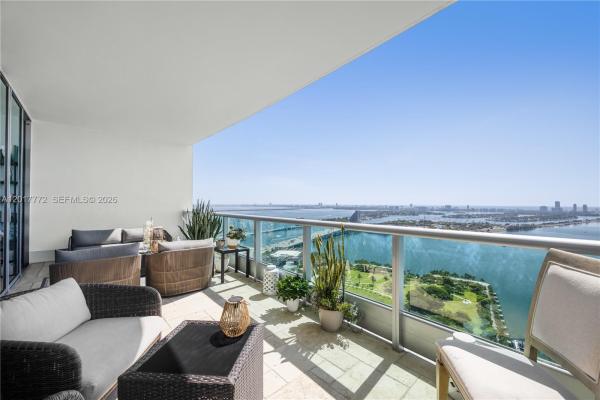 900 Biscayne Bay, 900 Biscayne Blvd #4205, Miami, Florida 33132, image 1