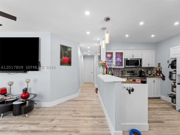 Linwood Gardens, 6432 Perry St, Hollywood, Florida 33024, image 2