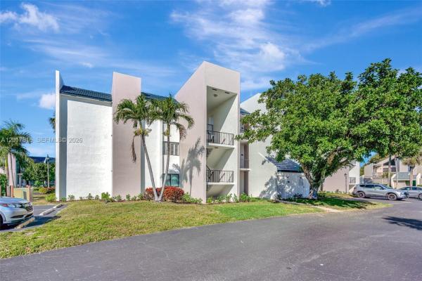 Tennis Villas At Jupiter Ocean & Racquet Club, 1605 S Us Highway 1 #205V6, Jupiter, Florida 33477, image 1