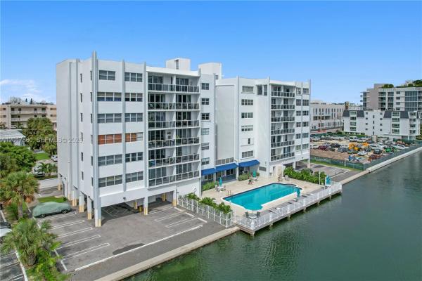 London Towers, 9381 E Bay Harbor Dr #301N, Bay Harbor Islands, Florida 33154, image 2