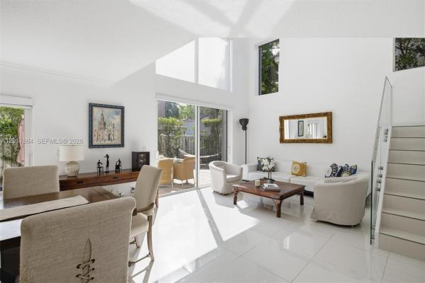 Emerald Isle, Weston, Florida 33326, image 1