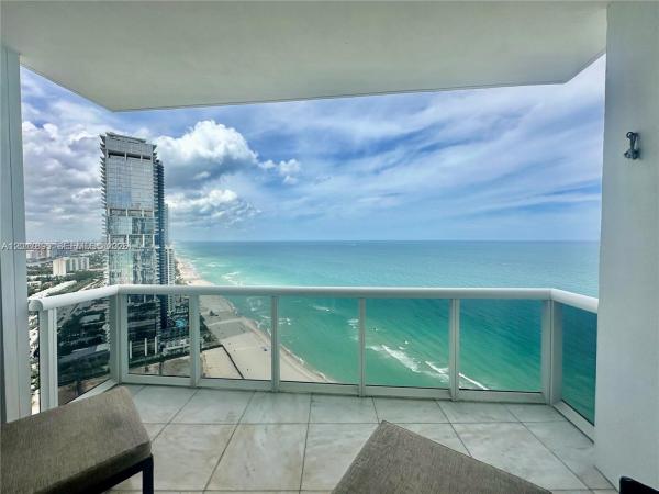 Trump Royale, 18201 Collins Ave #4508, Sunny Isles Beach, Florida 33160, image 1