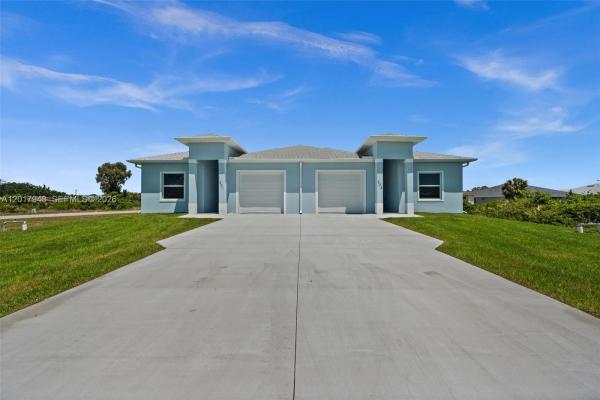 301-303 Pennfield St, Lehigh Acres, Florida 33974, image 1