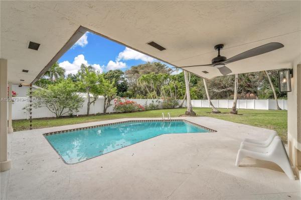 Bouganvillea Court Homesites, 10330 SW 58th Ct #., Pinecrest, Florida 33156, image 2