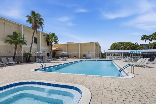 Village Royale Forest Green, 330 NE 26th Ave #1120, Boynton Beach, Florida 33435, image 2