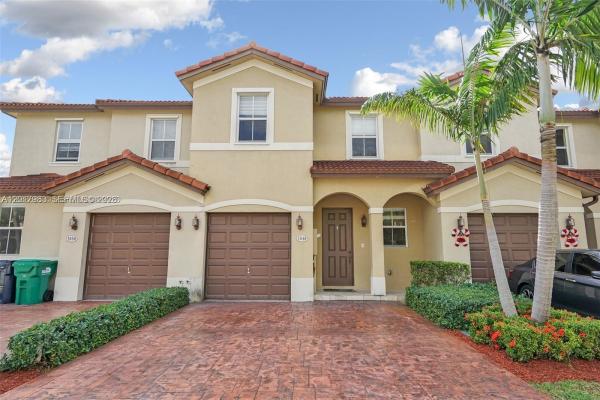 1048 NE 208th St, Unincorporated Dade County, Florida 33179, image 1