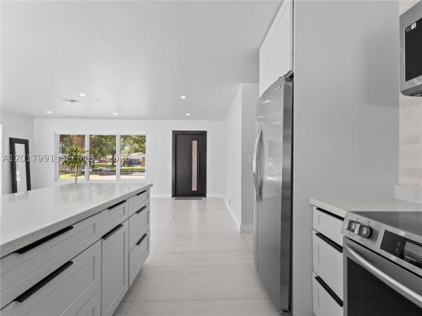 Lawn Acres, 421 S 56th Ter, Hollywood, Florida 33023, image 2