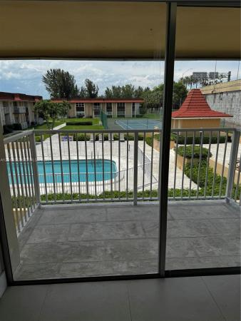 5401 SW 77th Ct #206E, Unincorporated Dade County, Florida 33155, image 1