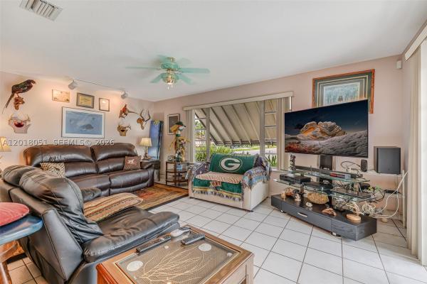 Bel Aire, 9940 Belgrade Rd, Cutler Bay, Florida 33157, image 3