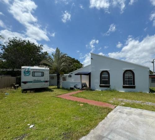 19422 SW 119th Ct, Unincorporated Dade County, Florida 33177, image 2