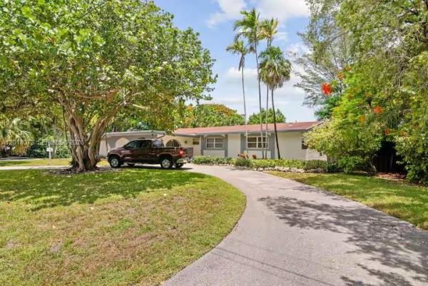 Howard Pines, 13325 SW 84th Ave, Pinecrest, Florida 33156, image 1
