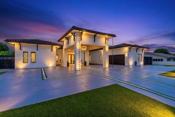 320 SW 125th Ave, Unincorporated Dade County, Florida 33184, image 1
