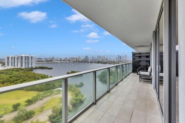 The Harbour North Tower, 16385 Biscayne Blvd #2101, North Miami Beach, Florida 33160, image 1