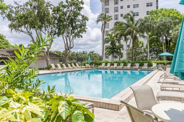 Palm-Aire Country Club 1, 3250 N Palm Aire Dr #406, Pompano Beach, Florida 33069, image 1