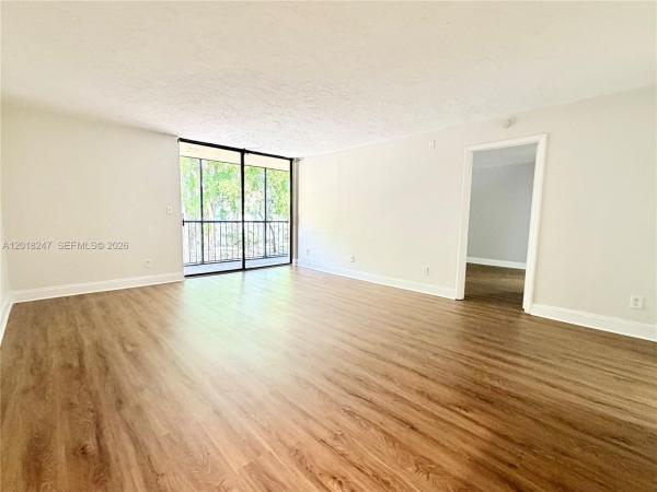 450 Commodore Dr #214, Sunrise, Florida 33325, image 1