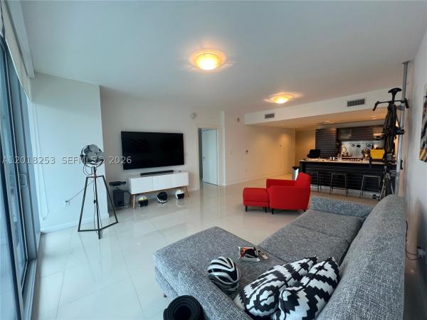 Epic Hotel & Residences, 200 Biscayne Boulevard Way #3106, Miami, Florida 33131, image 2