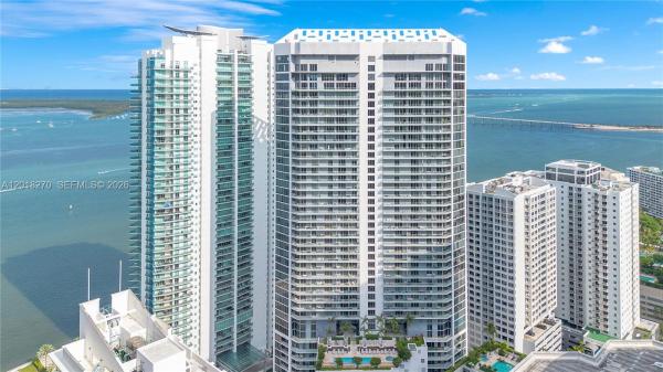 Brickell House, 1300 Brickell Bay Dr #2000, Miami, Florida 33131, image 2