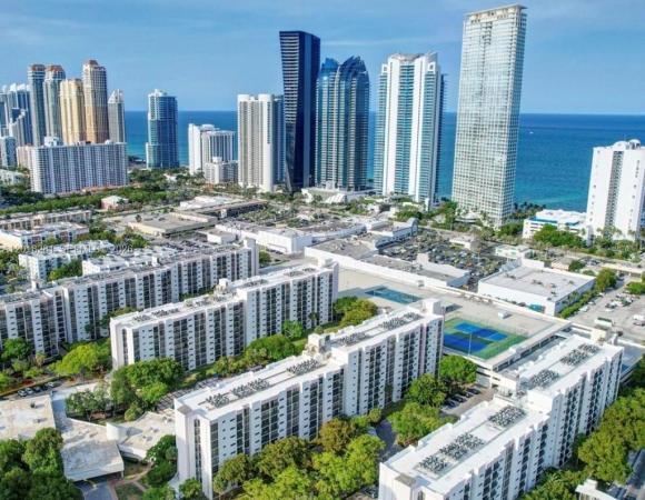 Plaza Of The Americas, 16909 N Bay Rd #601, Sunny Isles Beach, Florida 33160, image 1