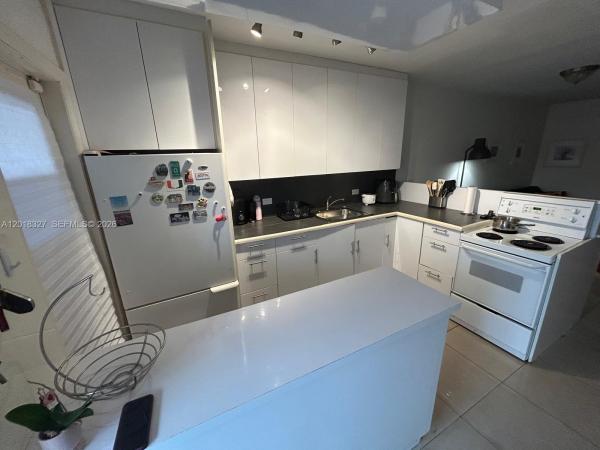 Santona, 6580 Santona St #A8, Coral Gables, Florida 33146, image 1