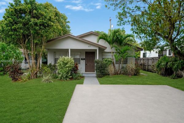Vista Encanto, 429 Avenida Hermosa, West Palm Beach, Florida 33405, image 1