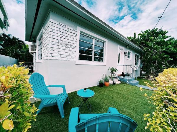 Altos Del Mar, 7630 Byron Ave, Miami Beach, Florida 33141, image 2