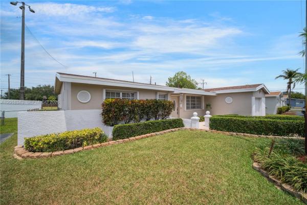 Boulevard Heights, 810 NW 78th Ave, Pembroke Pines, Florida 33024, image 3