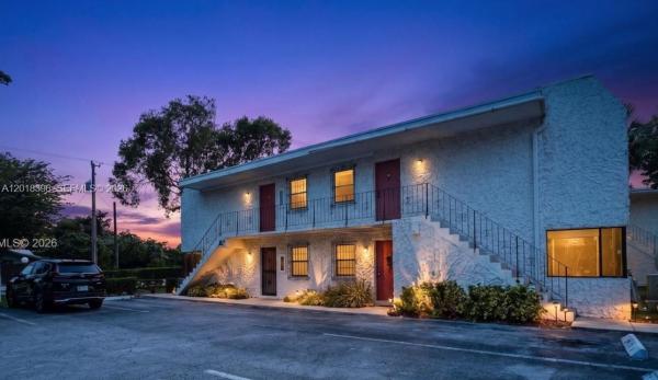 Casa Granada, 8701 SW 141st St #B4, Palmetto Bay, Florida 33176, image 1