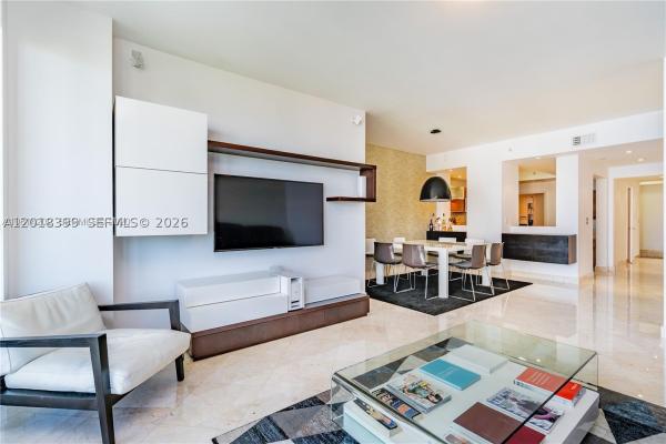 Aventura Marina 2, 3330 NE 190th St #1610, Aventura, Florida 33180, image 2