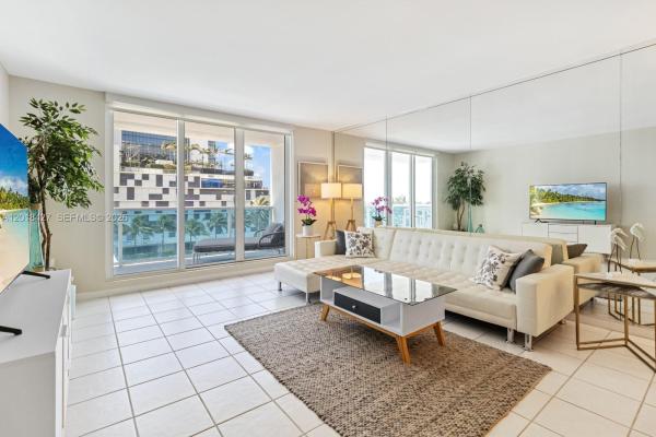 Roney Palace, 2301 Collins Ave #404, Miami Beach, Florida 33139, image 2