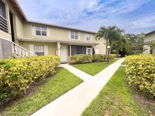 12070 Alternate A1a #D5, Palm Beach Gardens, Florida 33410, image 1