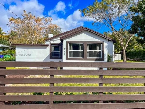Bowling Green, 1025 NW 55th St, Miami, Florida 33127, image 1