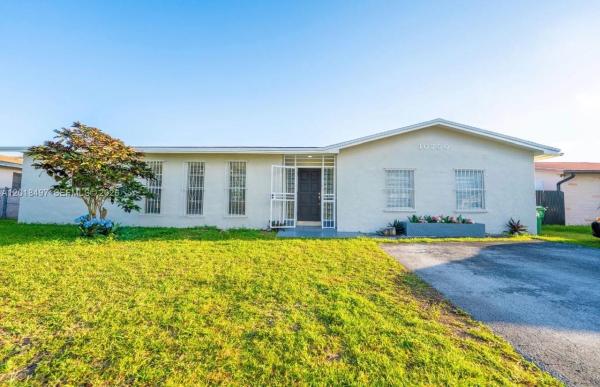 10750 SW 173rd St, Unincorporated Dade County, Florida 33157, image 1