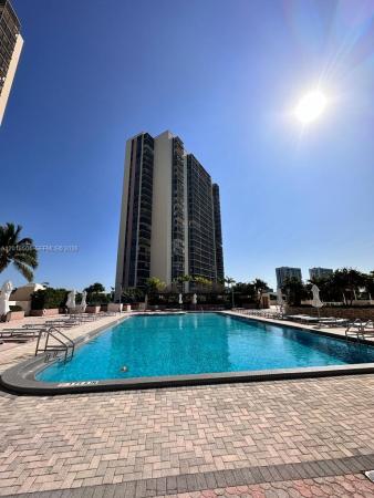 Coronado Tower 1, 20335 W Country Club Dr #2302, Aventura, Florida 33180, image 2