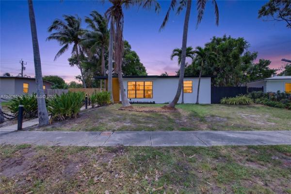 Pompano Beach Highlands, 4130 NE 17th Ave, Pompano Beach, Florida 33064, image 1