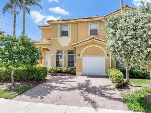 13724 SW 115th Ln, Unincorporated Dade County, Florida 33186, image 1