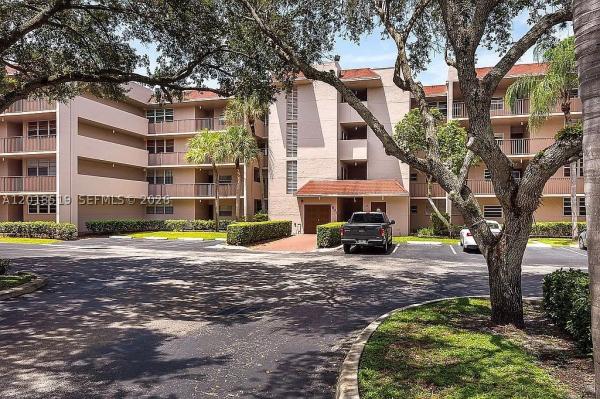 Sabal Palm Of Pine Island Ridge, 1931 Sabal Palm Dr #301, Davie, Florida 33324, image 1