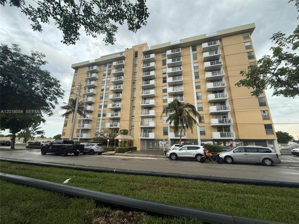 Keystone Towers, 2020 NE 135th St #503, North Miami, Florida 33181, image 1