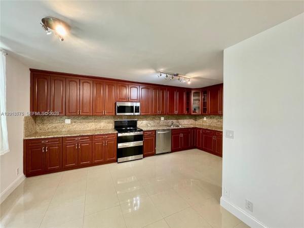 Villa Dorada, 20441 NE 30th Ave #122-9, Aventura, Florida 33180, image 2