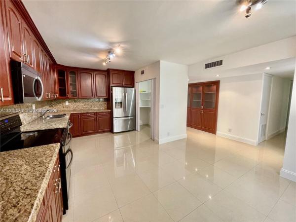 Villa Dorada, 20441 NE 30th Ave #122-9, Aventura, Florida 33180, image 3
