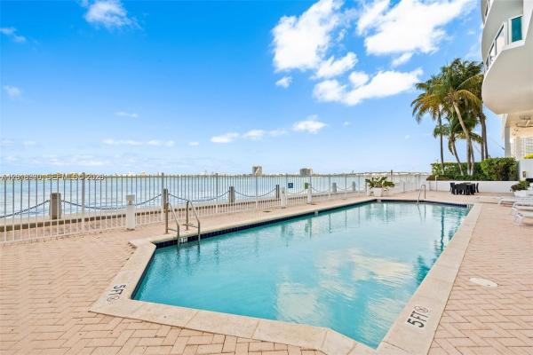 New Wave, 725 NE 22nd St #PH-2A, Miami, Florida 33137, image 2