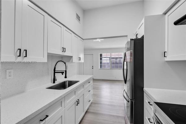 Seminola City, 2195 W 5th Ave #1, Hialeah, Florida 33010, image 1