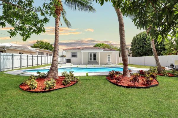 McAllister Terrace, 3111 SW 15th St, Miami, Florida 33145, image 3