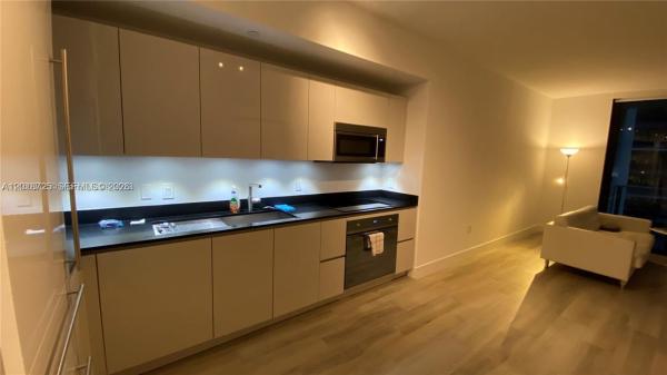 1010 Brickell, 1010 Brickell Ave #2208, Miami, Florida 33131, image 1