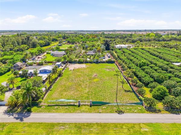 23761 SW 106, Unincorporated Dade County, Florida 33032, image 1