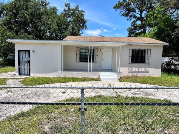 1801 NW 88th St, Unincorporated Dade County, Florida 33147, image 1