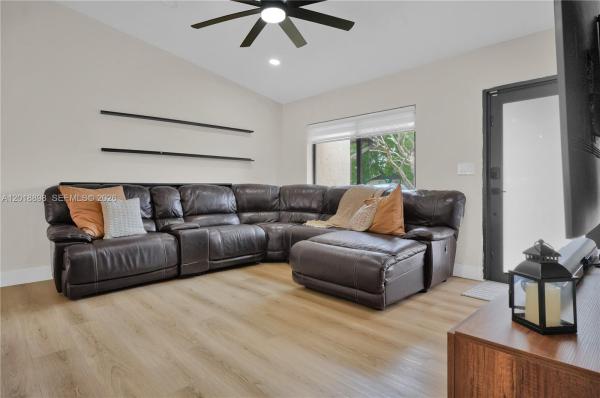 4909 SW 135th Ct, Unincorporated Dade County, Florida 33175, image 3